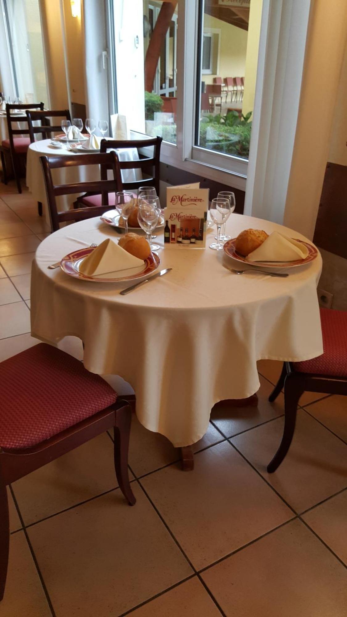 Hotel Restaurant La Martiniere Montélier Dış mekan fotoğraf