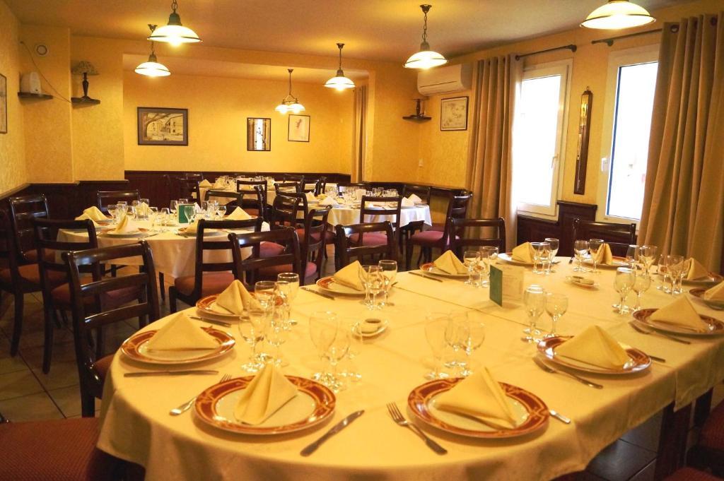 Hotel Restaurant La Martiniere Montélier Dış mekan fotoğraf